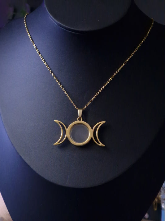 goldene Dreifachmond Halskette zum Öffnen